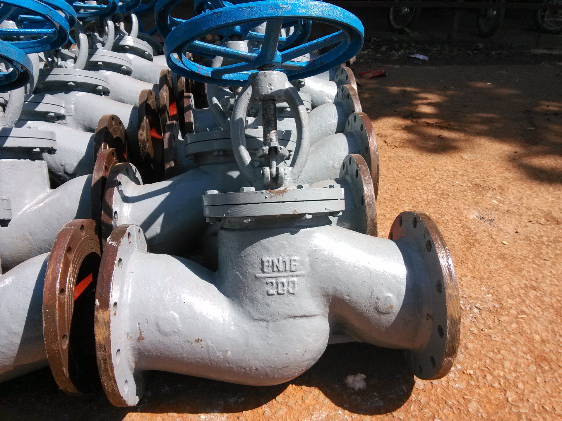 截止阀 J41H-16 DN200 厂家直销 质优价美