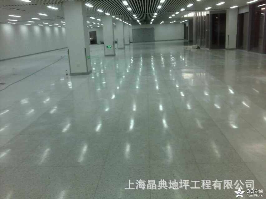 晶典镜面彩色水磨石地坪