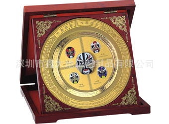 Triangle gold plate Commemorative plate Customized gifts,Gold Disk,Gift gold plate,Shenzhen Gold Disk Customized
