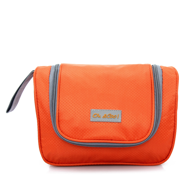 手拎橘色正麵圖