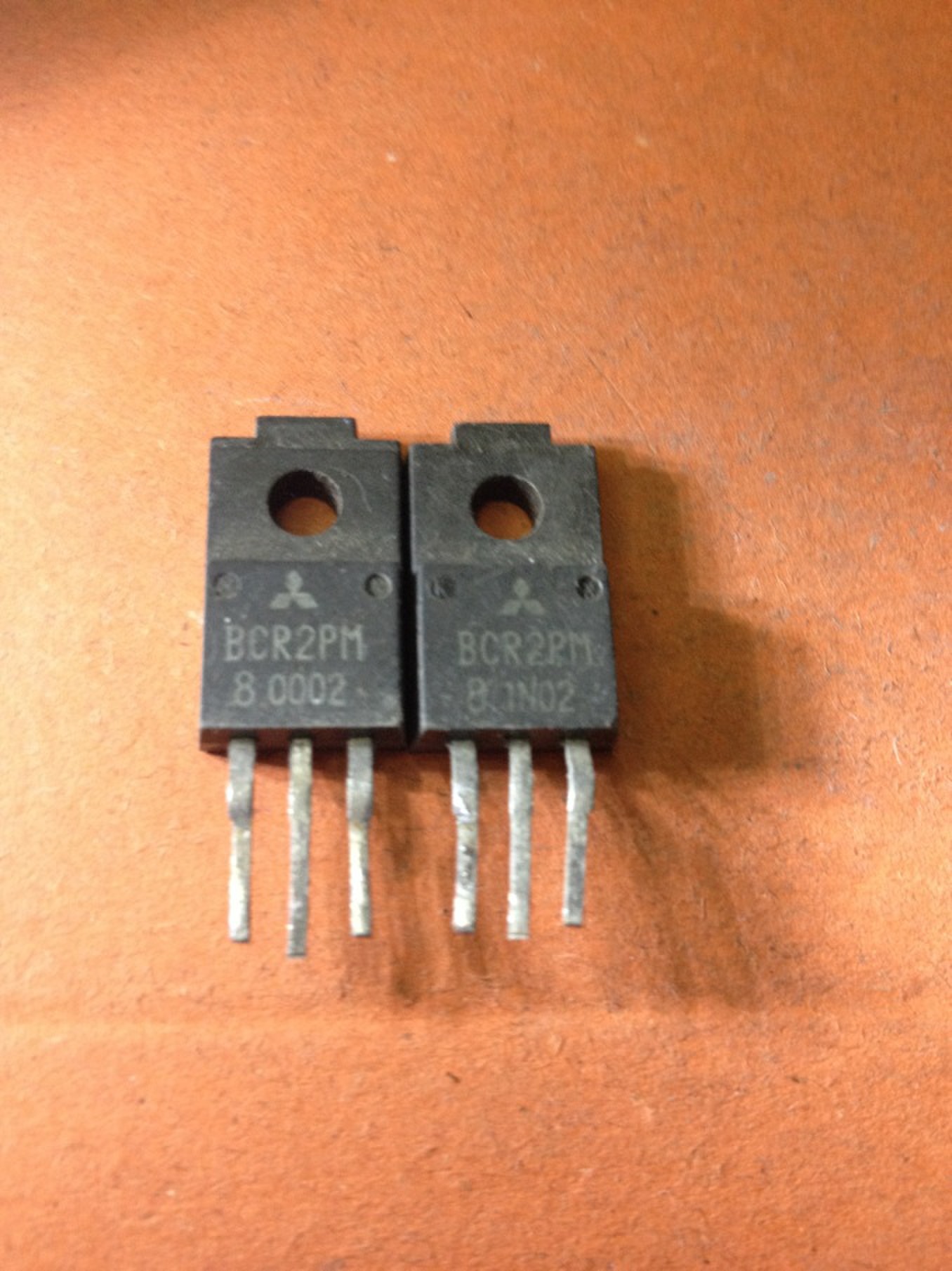 专营三极管批发可控硅BCR2PM 仪器测试 质量稳定