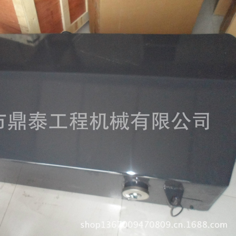 山推推土机原厂装机配件 山推SD16推土机 燃油箱 16Y-04C-01000