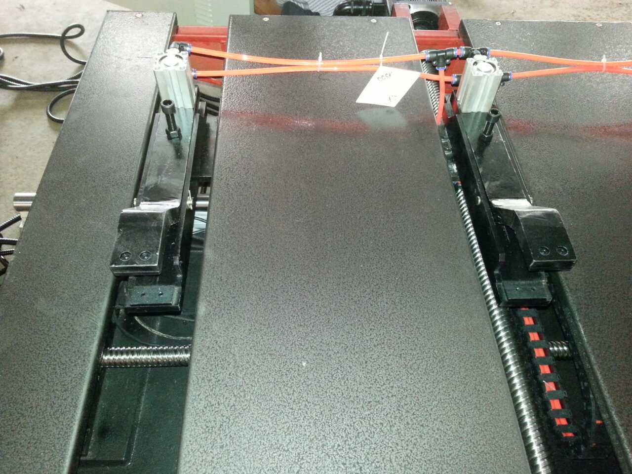 铜版纸垫片/ 铜版纸垫圈数控送料机，铜版纸下料数控冲床