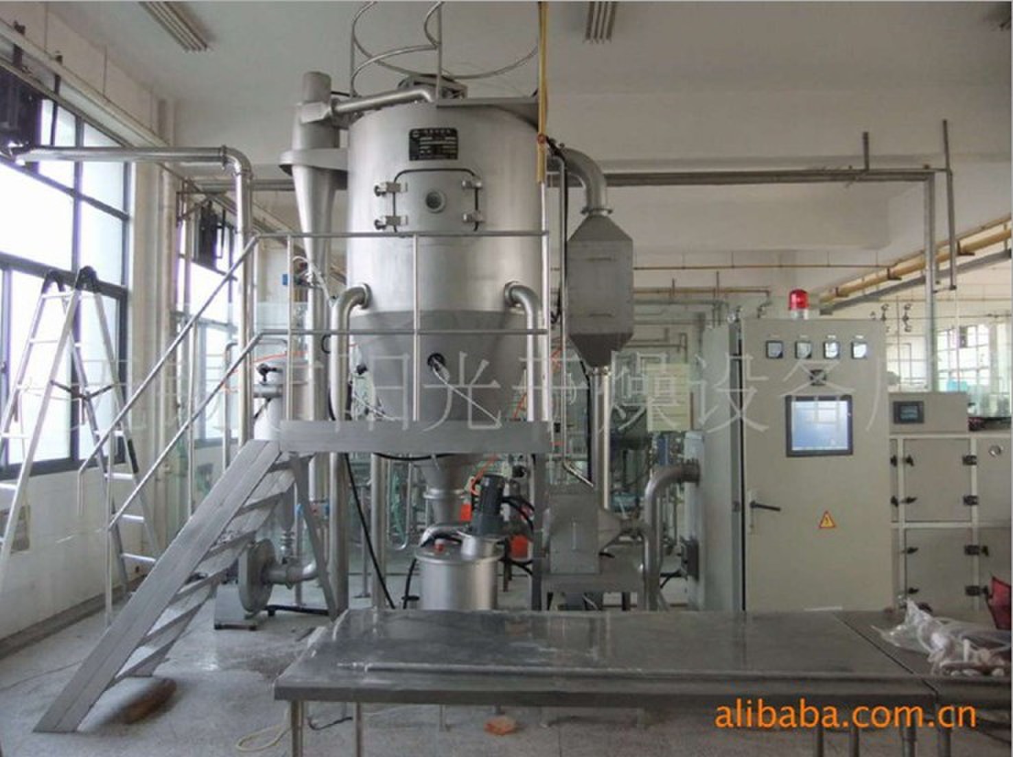 （无锡厂家直销）供应高质干燥设备（喷雾干燥机）喷雾干燥机批发