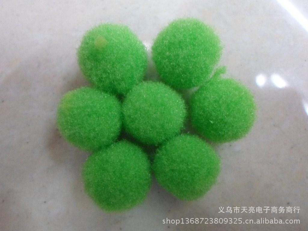 厂家直销 大量供应 开司米金丝毛线丙纶涤纶花边等毛球 来样定做