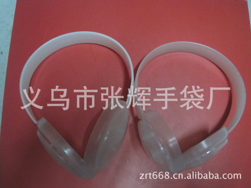 厂家供应各种保暖耳套架子、耳罩塑料骨架以及各种耳套塑料配件