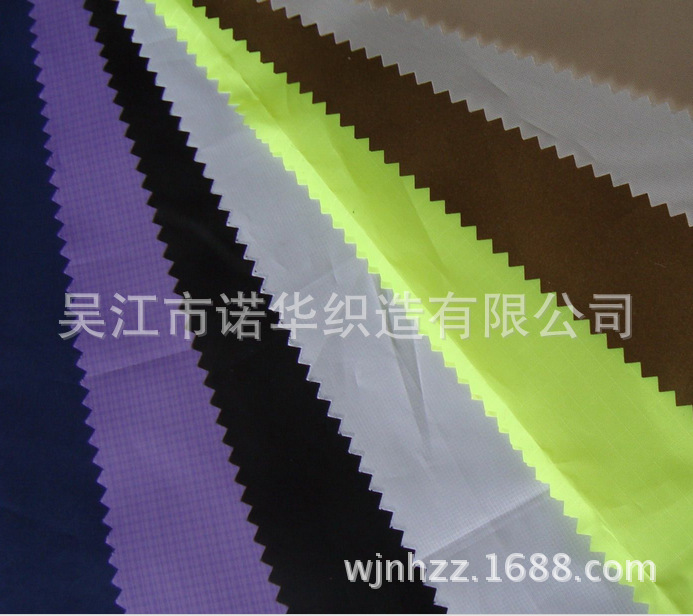 {5879EE0A-6D52-4E05-929D-662D5