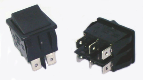 供应船型开关。型号：R220-21A-11D