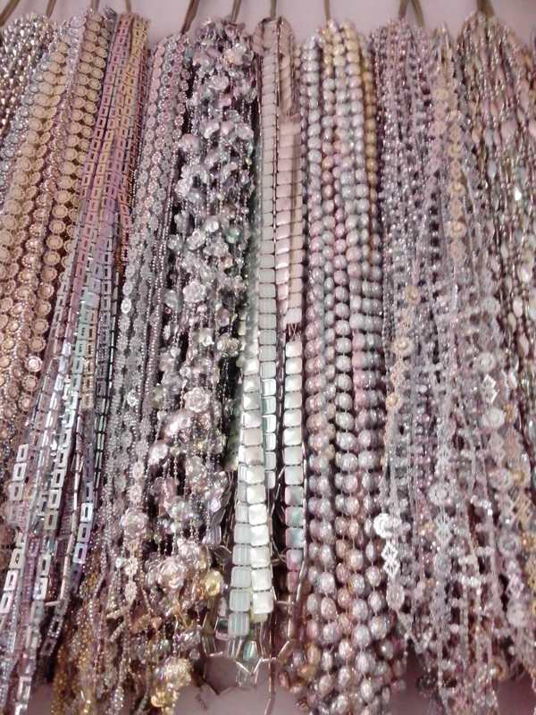 Wholesale of 10MM pearl plastic connected bead chains, wedding decoration beads, stage setting props bead curtains detail image 12