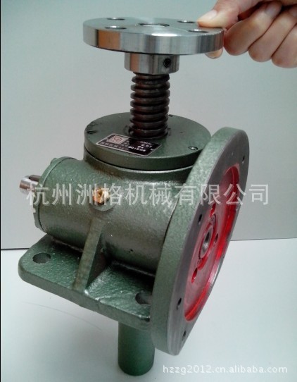 提供安全经济耐用的升降设备的专家-诚松牌蜗轮丝杆升降机