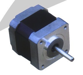 供应安防监控用42混合式步进电机 0.9°