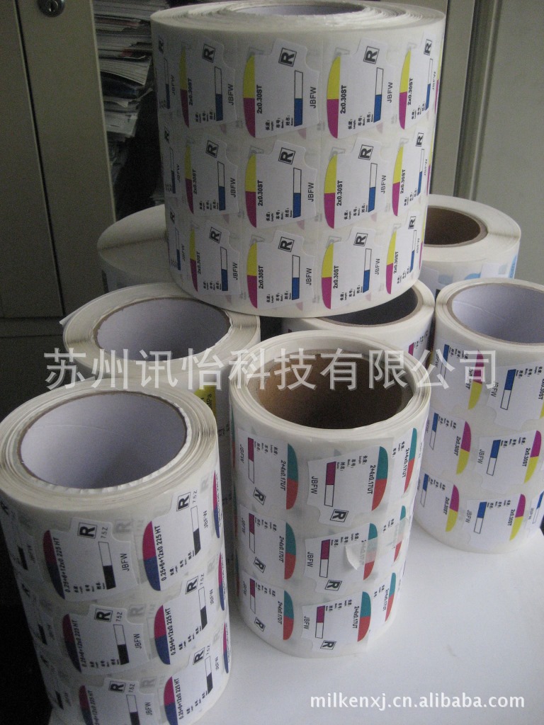 艾利标签-Fasson哑白PET标签-28*153排直角无列2mm4拼，跳步