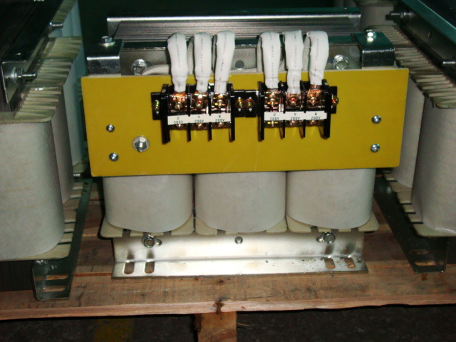 深圳厂家直供30KVA三相干式变压器/380v变415v隔离变压器