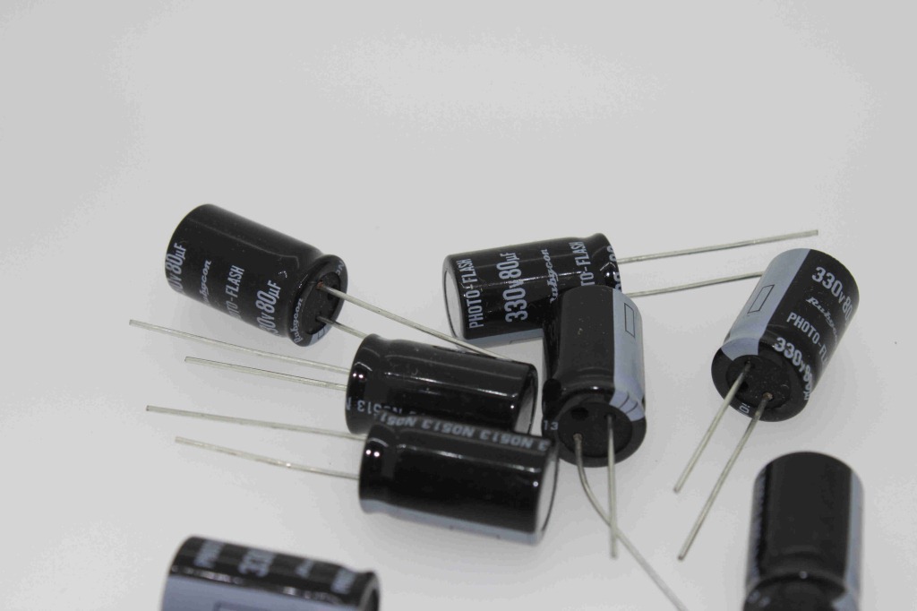 现货供应日本红宝石RUBYCON 电源用电解电容 TXW系列 200V470UF