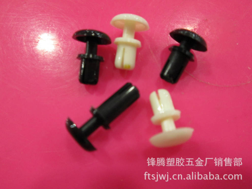东莞厂家直供抽芯尼龙铆钉汽车用塑胶绝缘铆钉R3080