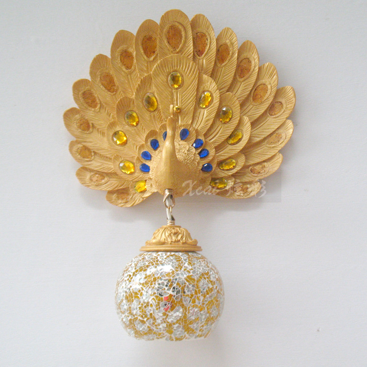 金黄孔雀壁灯-01