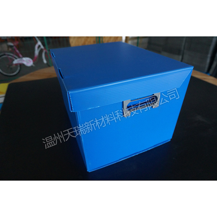 供应四色印刷中空板/万通板周转箱/塑料瓦楞板(7条线生产）