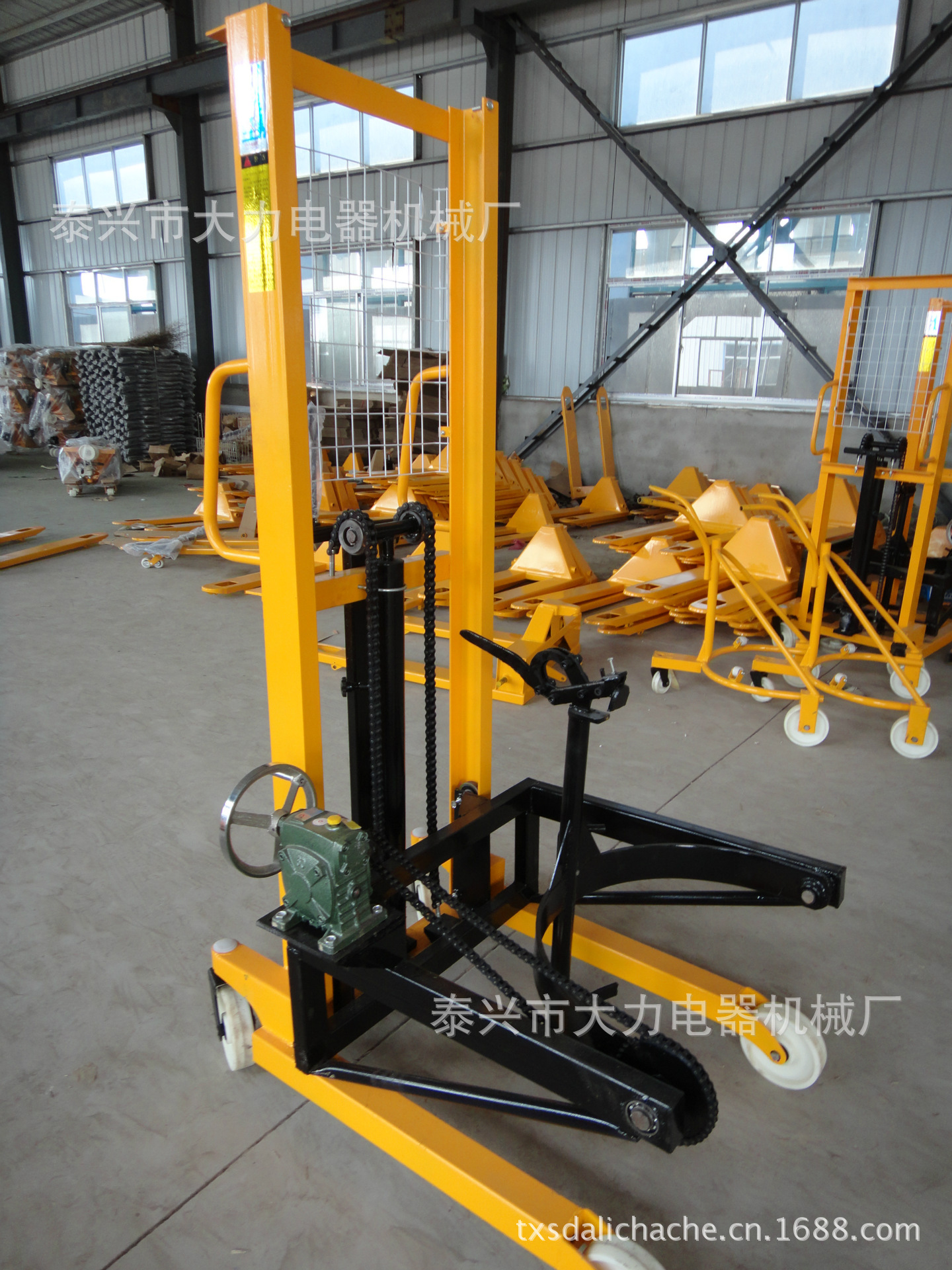 大力叉车油桶搬运车液压托车小型圆桶装卸车COY-350kg简易油桶车-阿里巴巴