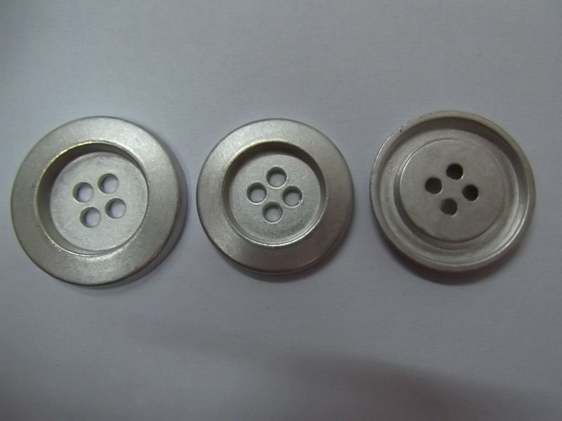 18mm 合金四孔钮 手缝钮EC00700