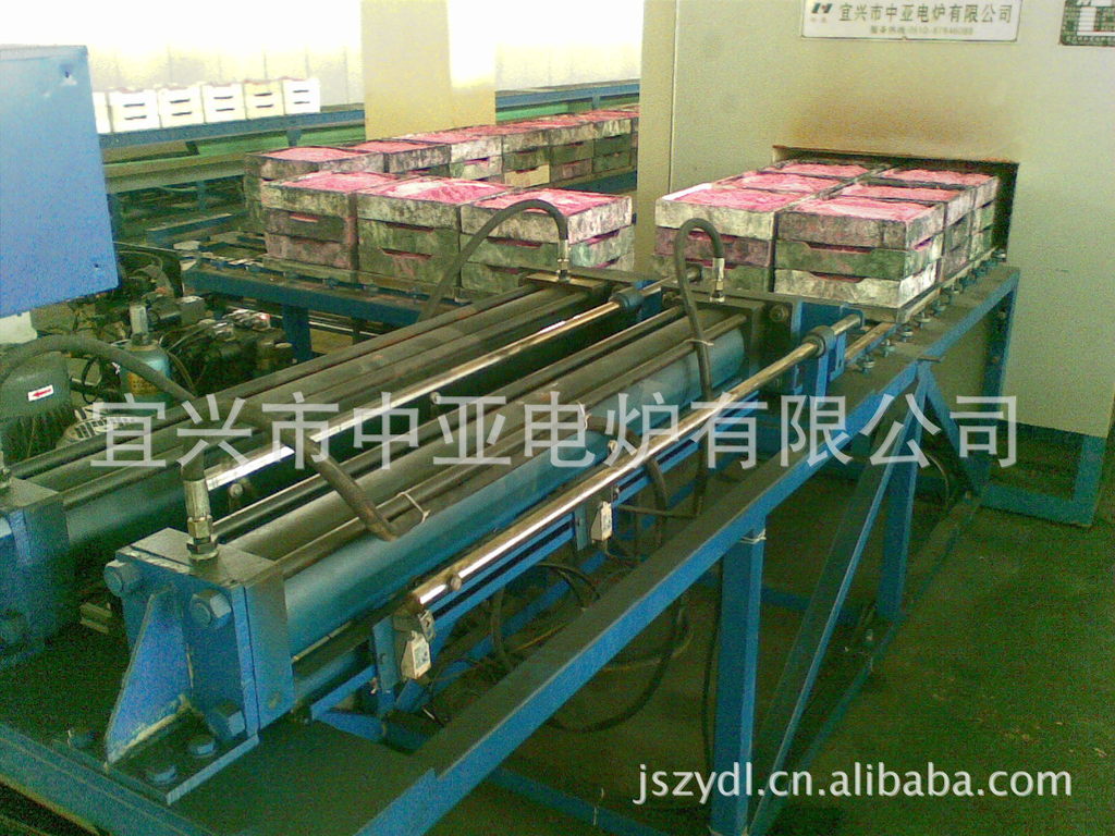 磷酸铁锂电池烧结自动回转推板窑炉