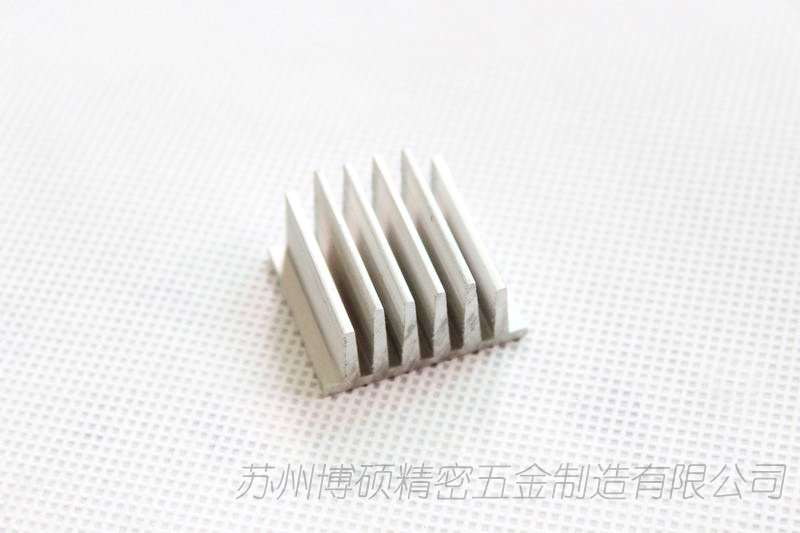 定做铝合金电子散热器 led铝型材散热器批发 太阳能铝型材边框