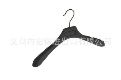 HN086磨砂女士服装店防滑衣架批发 可印制logo|ru