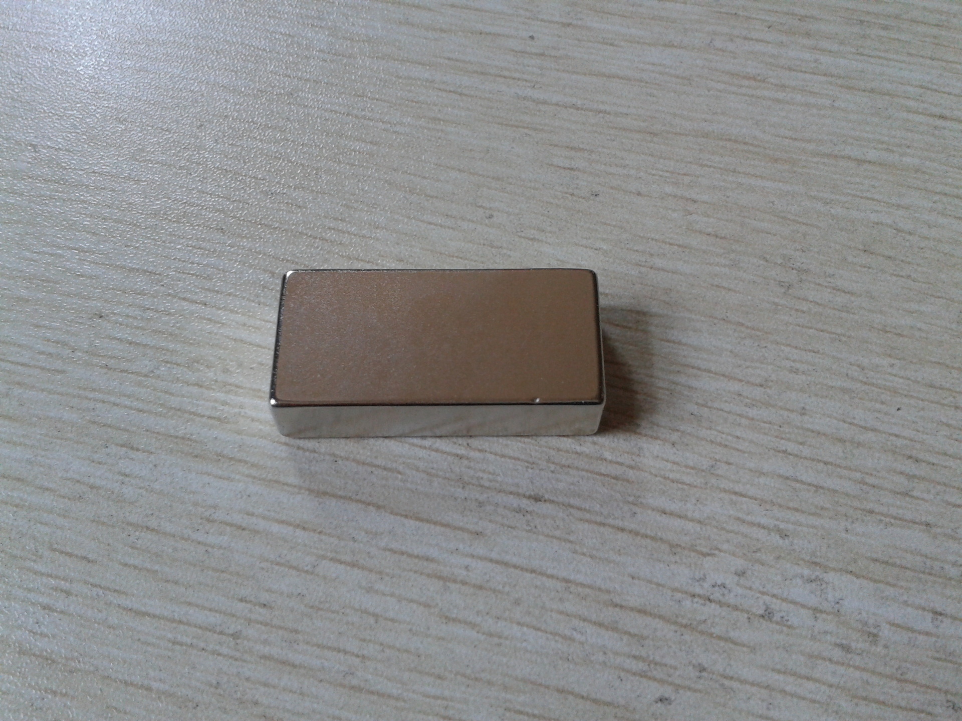 强磁20*10*4磁铁 吸铁石 磁钢 强磁  钕铁硼磁铁20X10X4