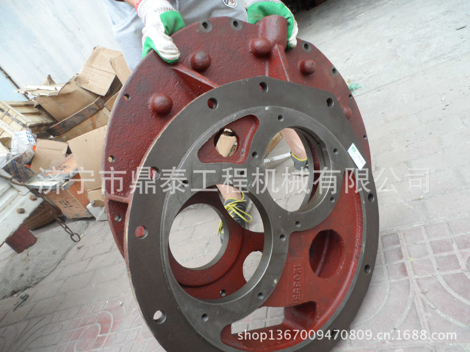 山推推土机配件 山推SD22推土机 后箱体  154-15-33110