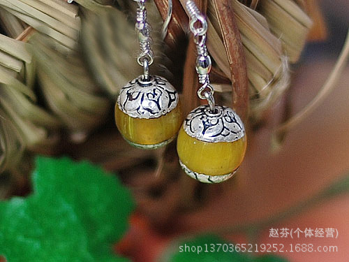 民族风包银蜜色蜜蜡耳环
