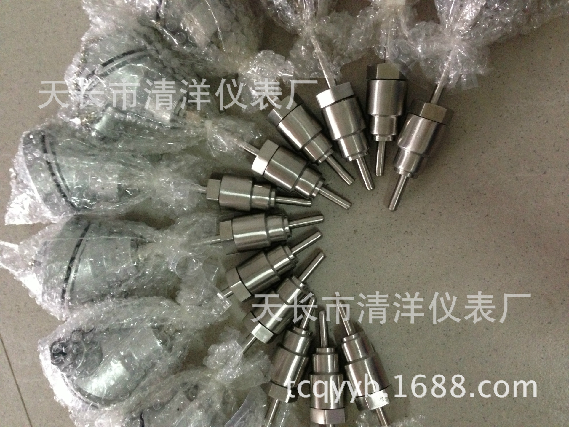 电厂钢厂带安装底座式铠装热电阻 WZPK-231 WZPK-236  WZPK-331