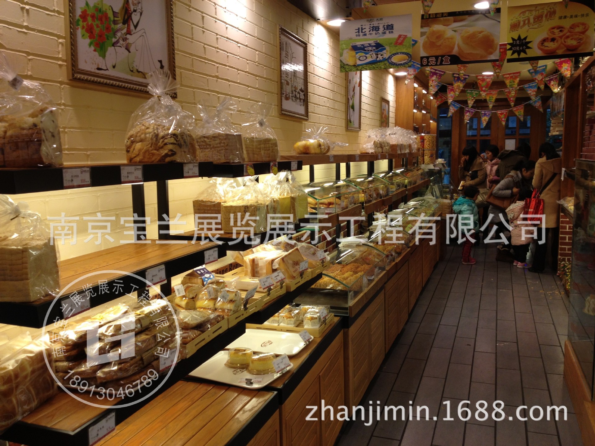 宝兰展柜 南京订做面包蛋糕柜 面包蛋糕展示柜 南京蛋糕房玻璃架