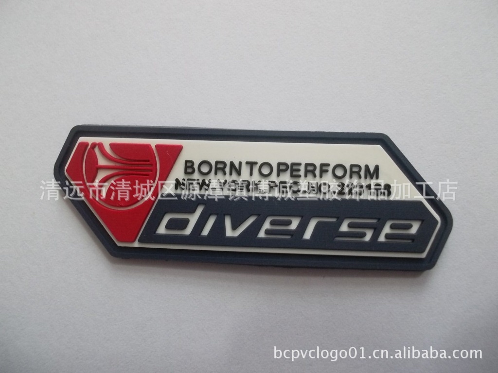 厂家直供各式PVC胶章