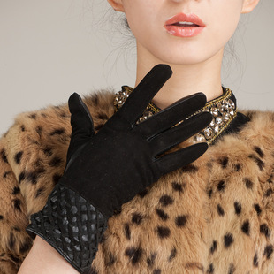 Ůʿ�r�ж�����ů�����n�����ֺ��s �־��W����Ƥ���׶�ɫKU-050