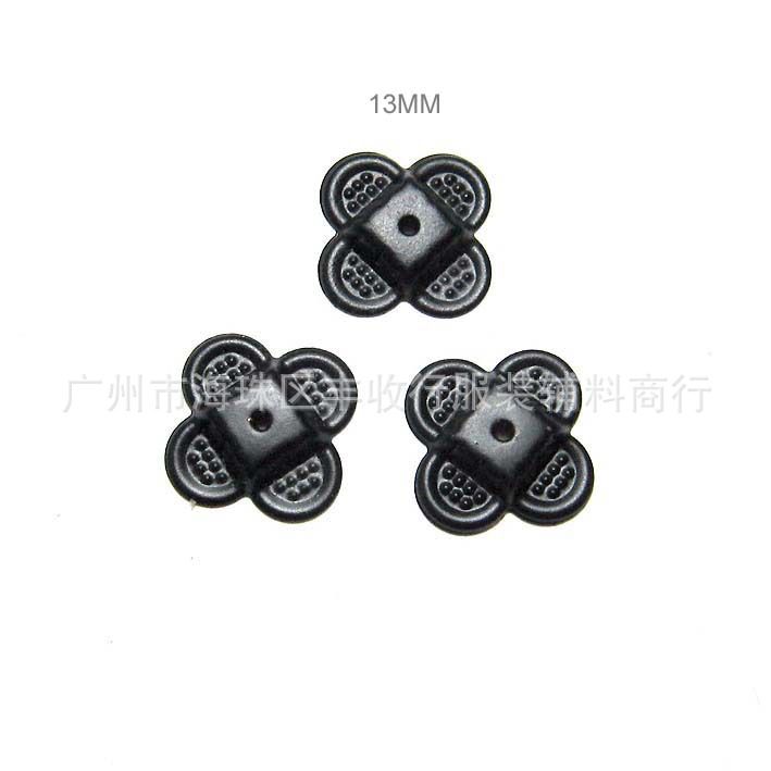 13MM喷哑黑的铜片 梅花形金属片