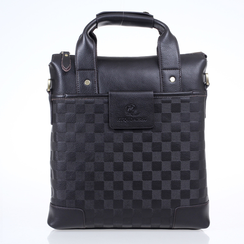 Коричневый, маленький