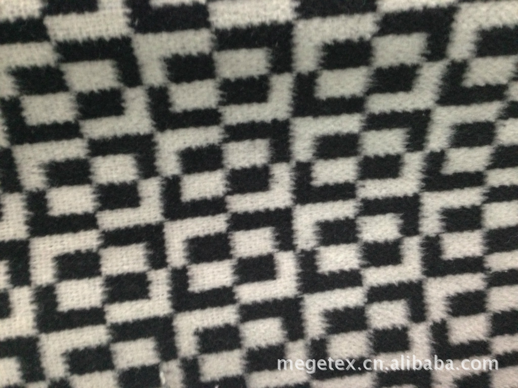 【厂家直销】秋冬款女士黑白格子服装粗纺面料 呢子毛纺面料