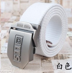 白色