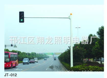 平安城市红绿灯信号杆，交通指示杆厂家销售