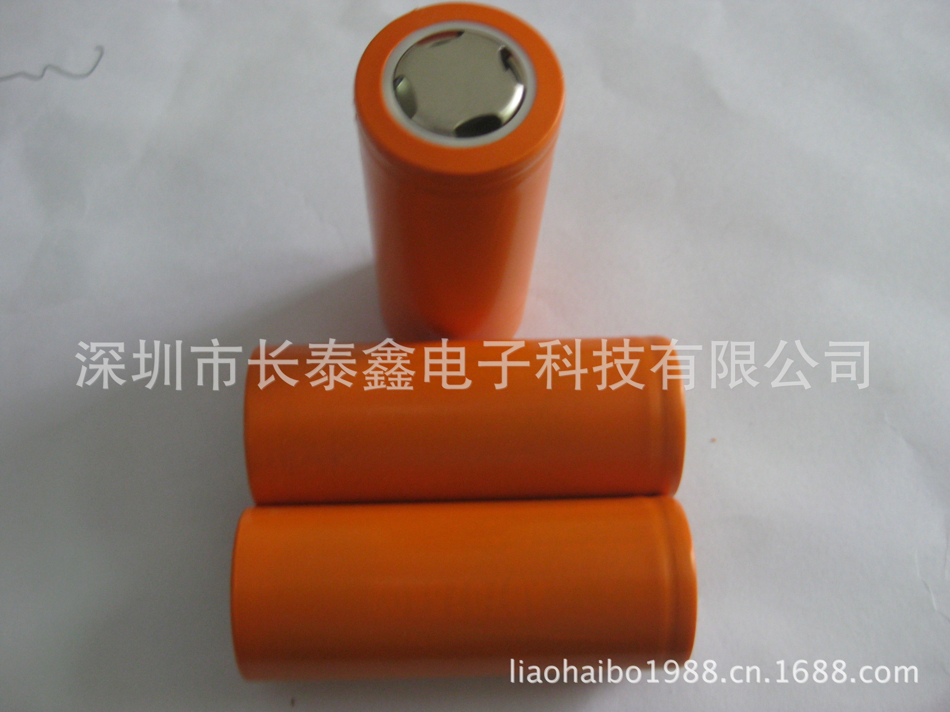 工厂直销强光手电用3.7V 26650尖头锂电池