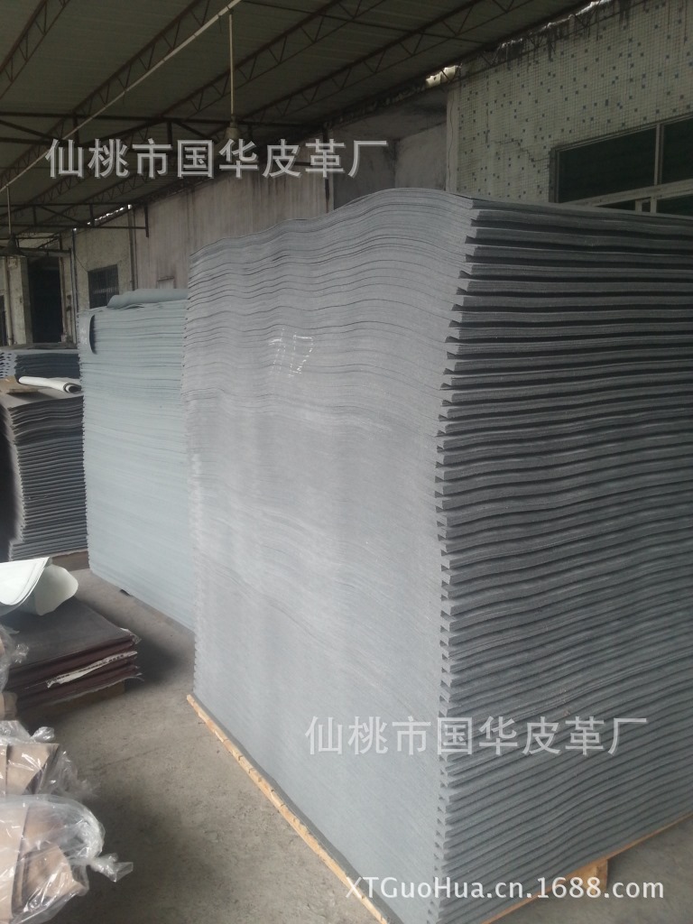 1.8mm夹芯再生皮革皮糠纸合成革人造革皮带料夹层家具家具专用