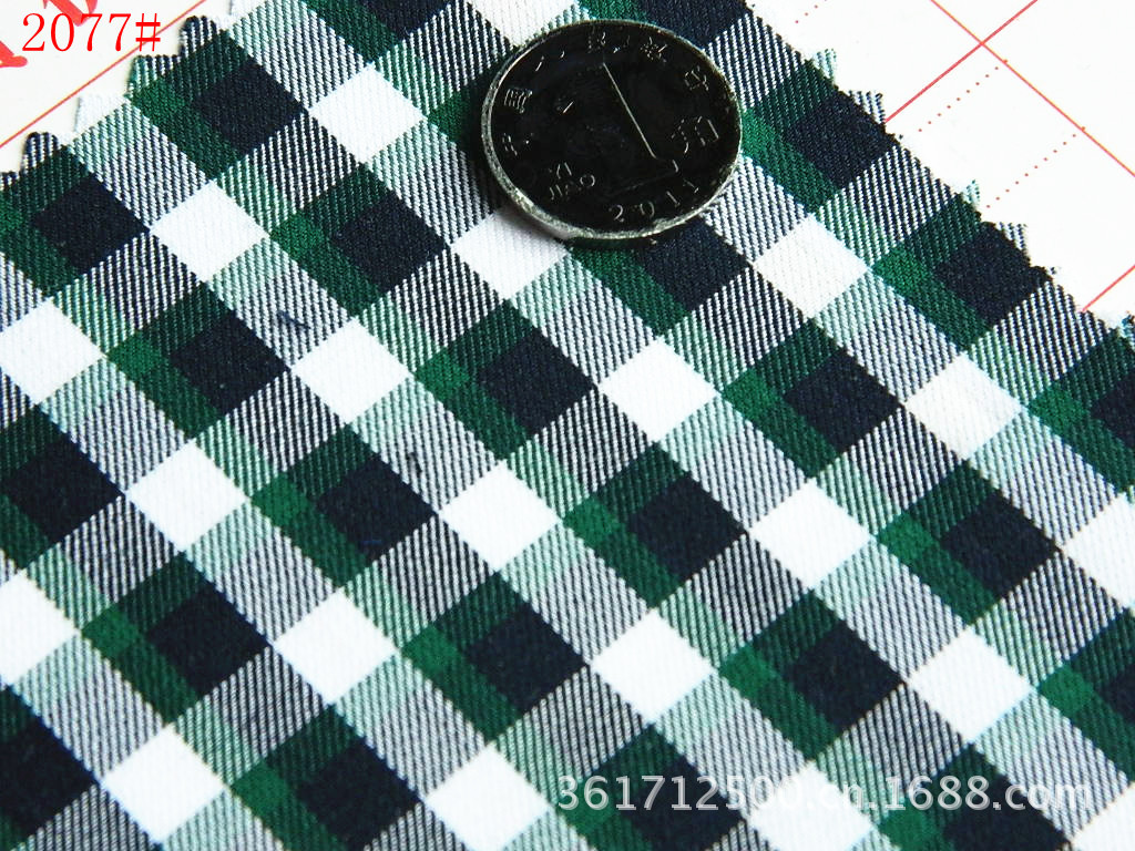 全棉色织斜纹加厚格子布/童装男女装衬衫面料/现货批发