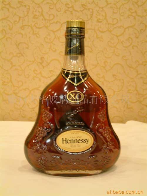 供应glass bottle,酒瓶，玻璃瓶