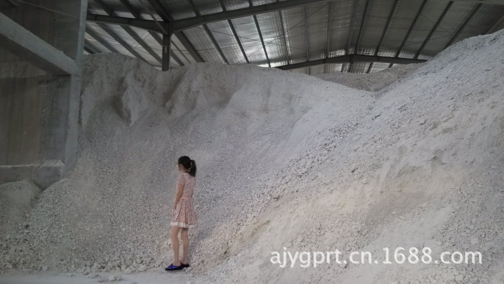 新天汇牌钠基膨润土(纳基）用途广，性价比高 厂家直供膨润土