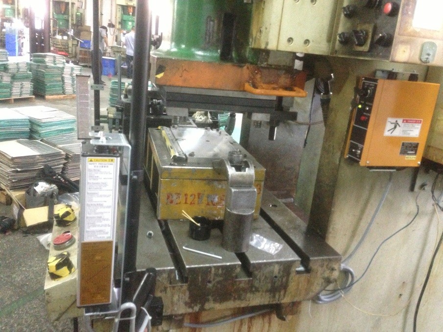 嘉兴冲床 光幕传感器SEII系列 安全光槽 （日本理研）SEII-24