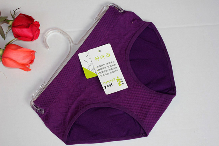 女士内裤 热销竹纤维塑身中腰美体无缝纯色三角裤 厂家现货直销