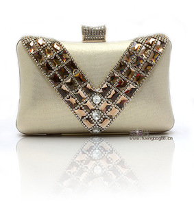 时尚水钻包精品晚宴包宴会包隔层手拿外现货等您7236