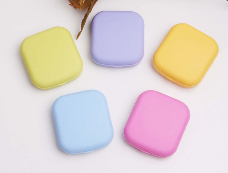 Xcl028 Contact Lens Case Plastic Invisible Couple Box With Mirror Mini Compact Contact Lens Case display picture 4