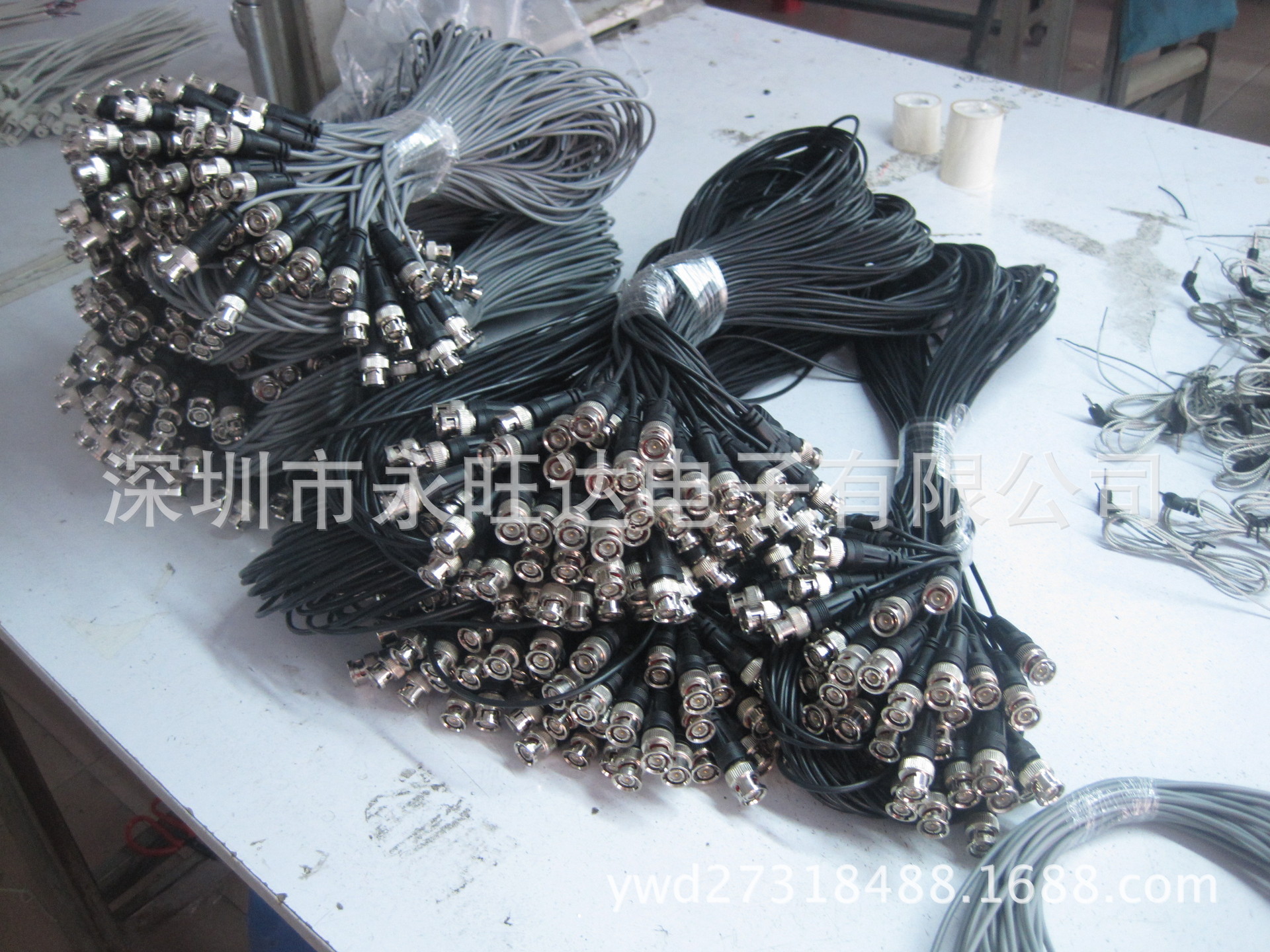 材_深圳线材厂大量供应2m机房跳线 监控线 bn