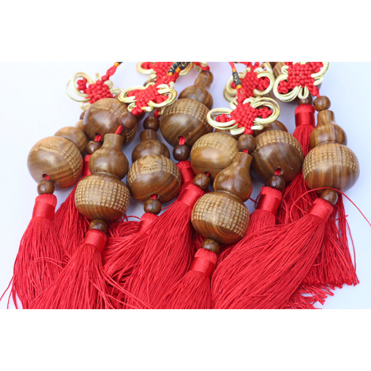 Natural American green sandalwood hand-painted interior carved gourd cart hanging engraved Great Compassion mantra heart sutra access and safety gourd wholesale