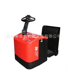 交流4.5T电动牵引车，站驾式牵引车